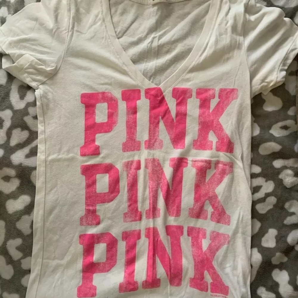 Victoria’s Secret PINK v-neck Tee